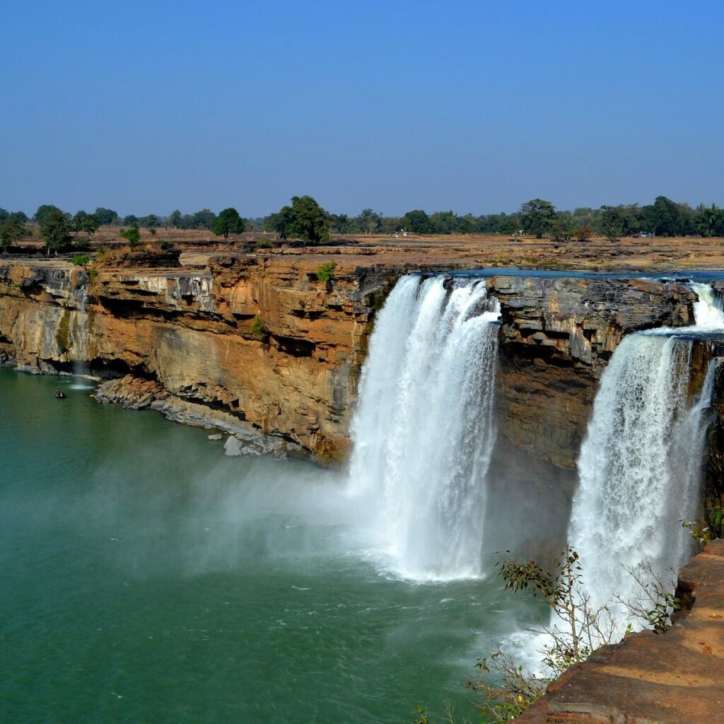 Chitrakote Waterfalls Chhattisgarh Poppy Parrot